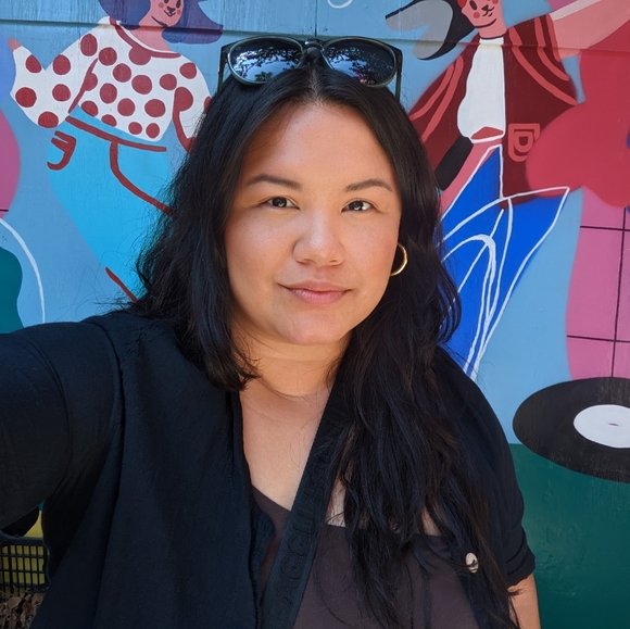 Meet your Posher, Shaina - Picture 1 of 1